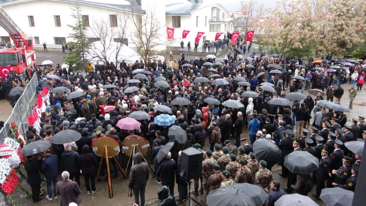 1710946947 750 Sehit Tabip Tegmen Hulusi Elci son yolculuguna ugurlandi