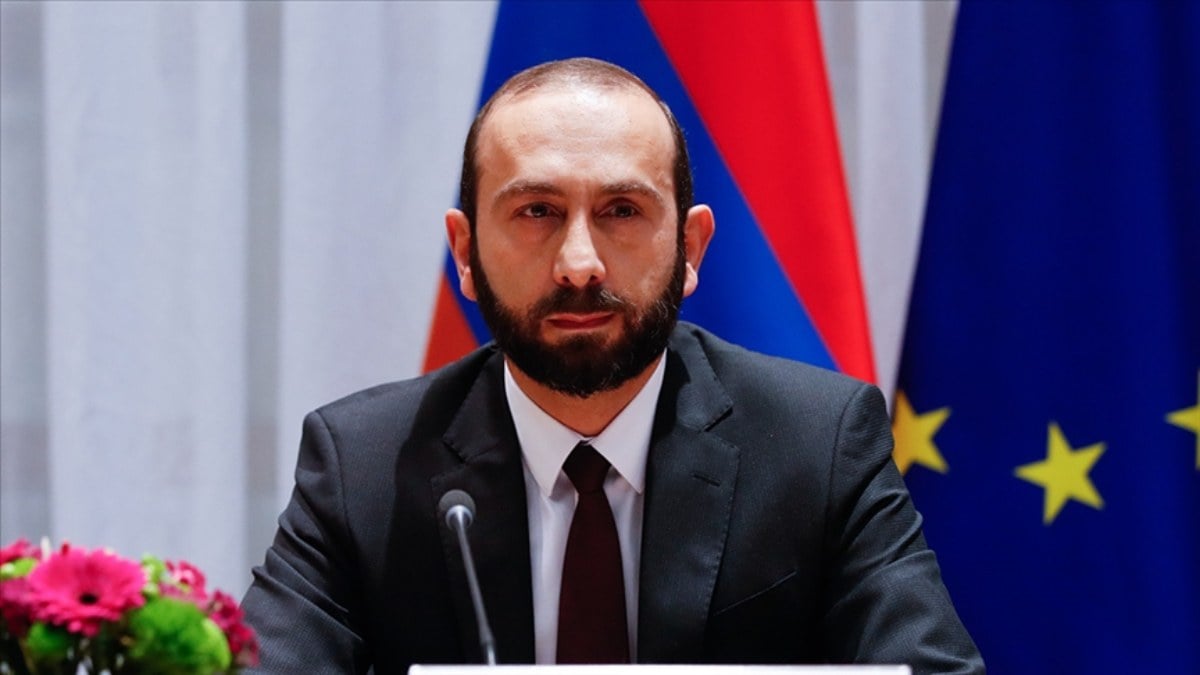 Ermenistan Erivandaki havalimaninda gorevli Rus askerlerinin ayrilmasini istedi