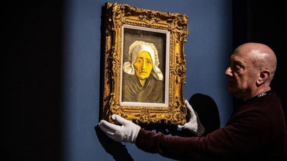 Van Goghun Beyaz Sapkali Koylu Kadin portresi 45 milyon euroya